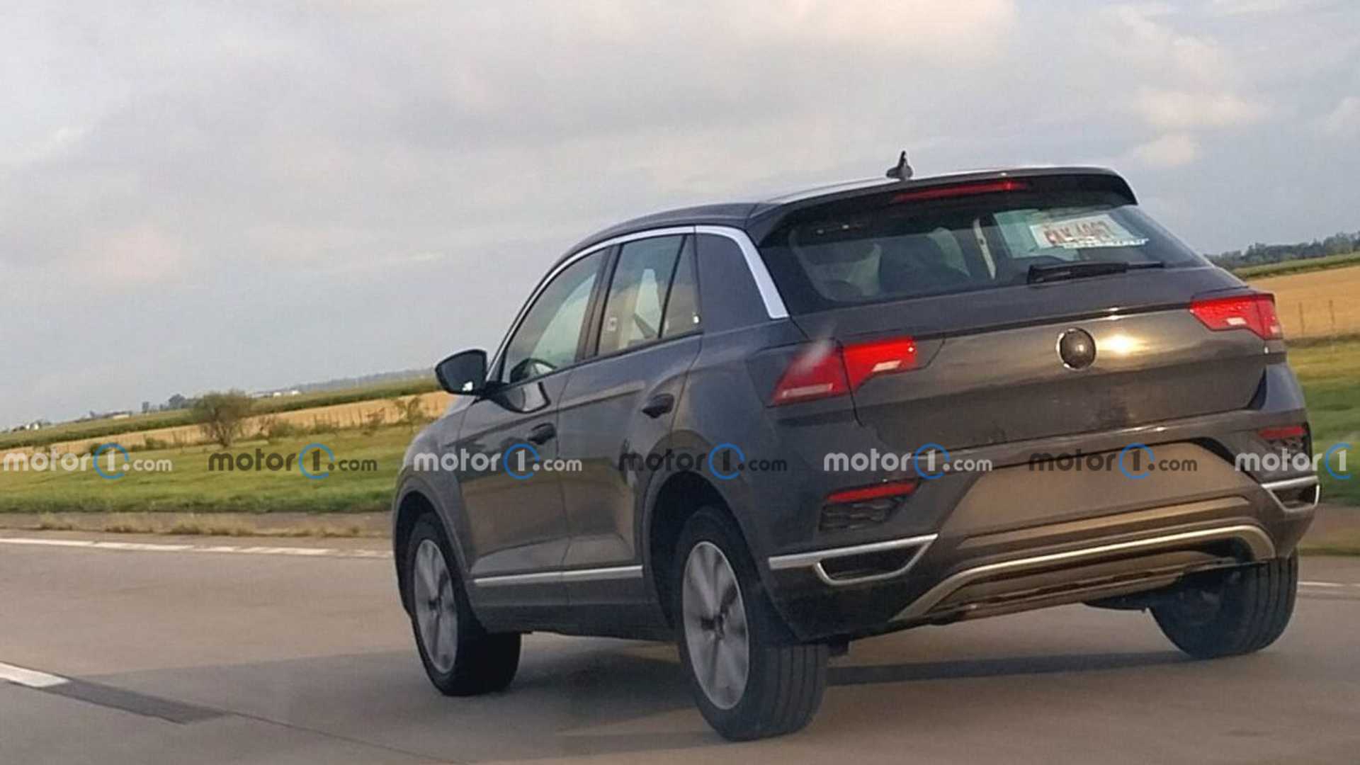 Volkswagen testa T-Roc, irmão maior do T-Cross, na Argentina