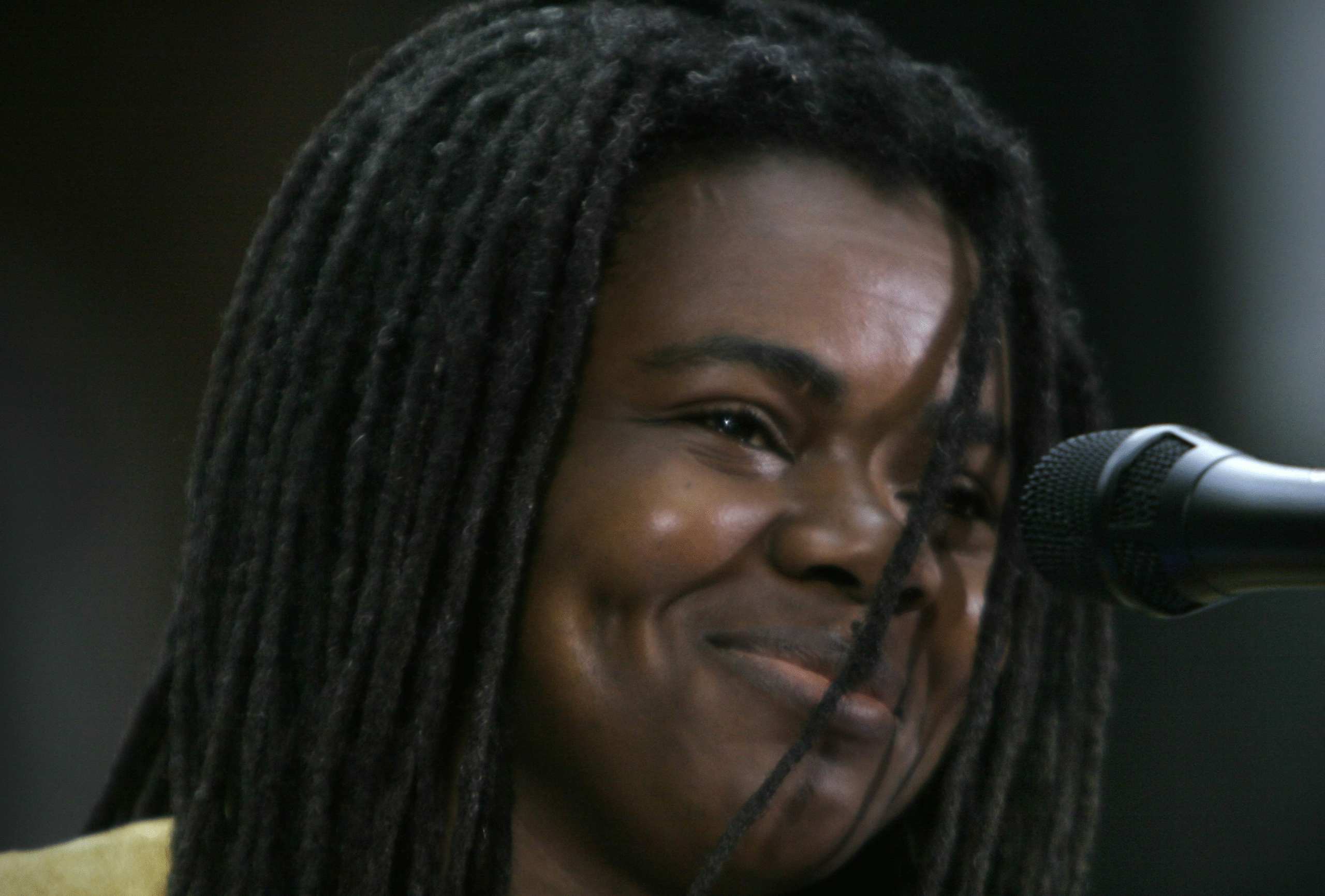 alt="Tracy Chapman private life mystery"